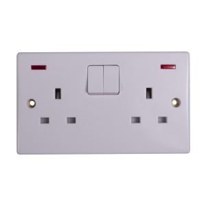 Schneider Ultimate Slimline - switched socket - 2 gangs - white GU3021