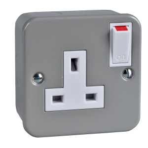 Schneider Exclusive Metal clad - switched socket - 13 A - 230 V - 1 gang - grey GMC131SS